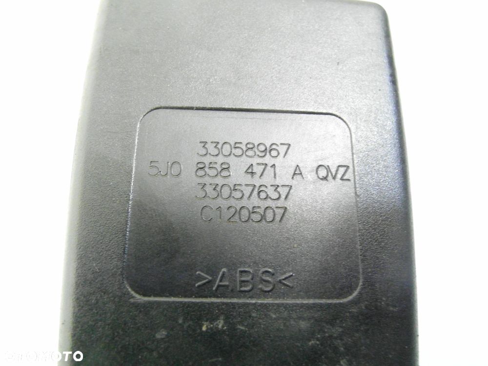 ZAPINKA PASA LEWY  PRZÓD SKODA FABIA II 5J0858471A 33005679A 33058967 - 4