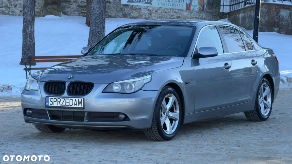 BMW Seria 5 520i - 23