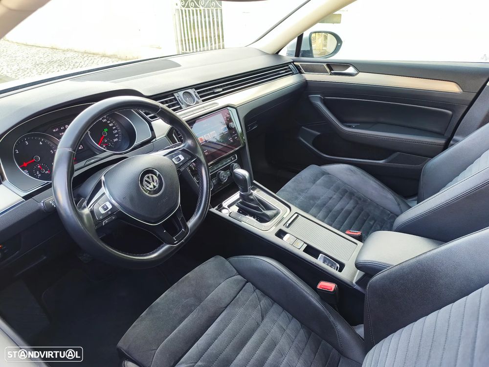 VW Passat 1.6 TDI Highline DSG - 18