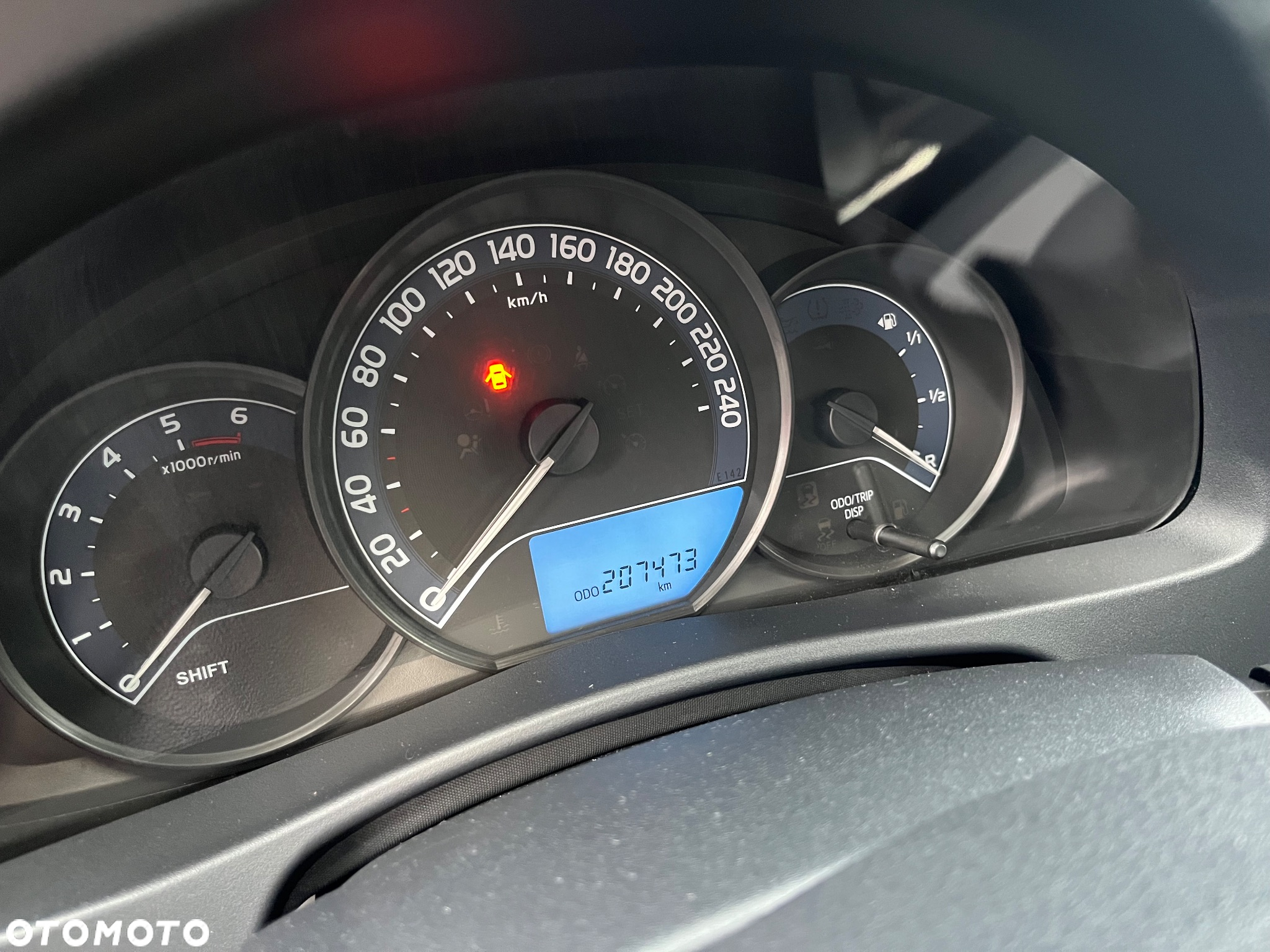 Toyota Auris 1.4 D-4D Active - 17