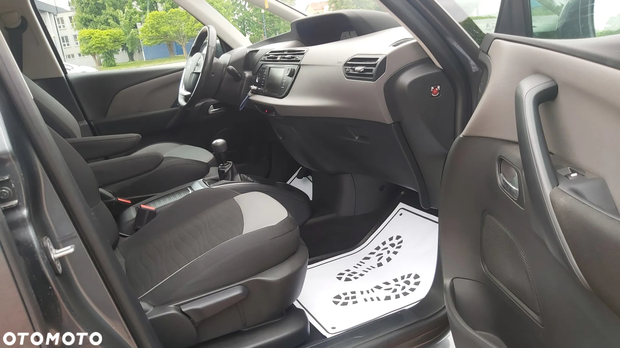 Citroën C4 Picasso e-HDi 115 Exclusive - 19