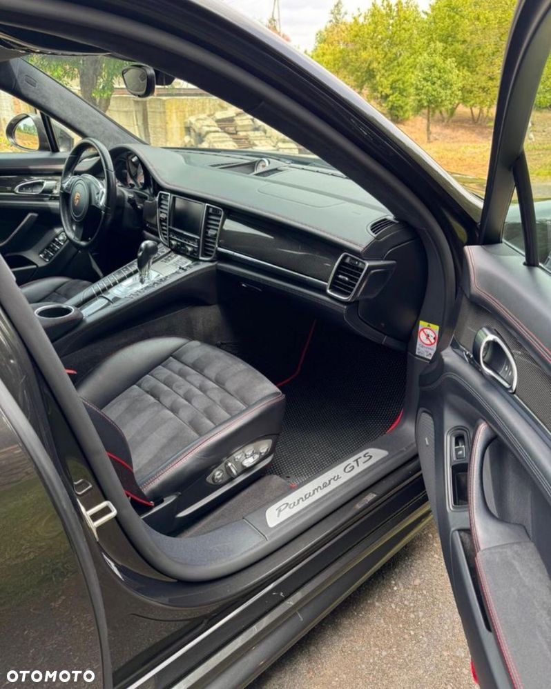Porsche Panamera - 11