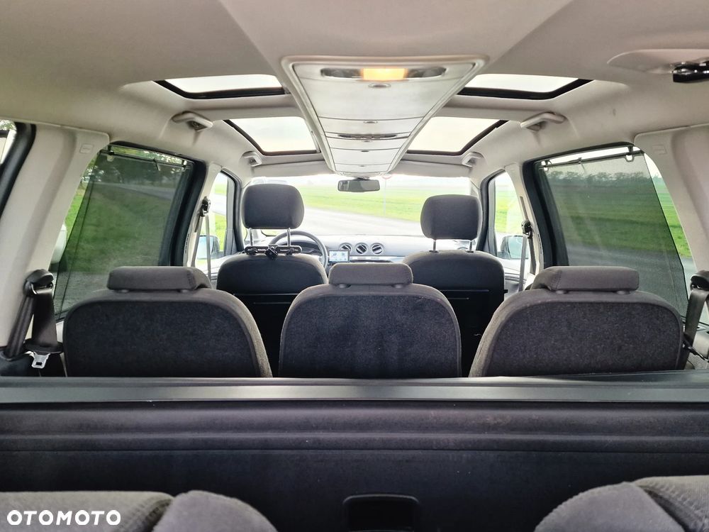 Ford Galaxy 2.2 TDCi DPF Titanium - 27