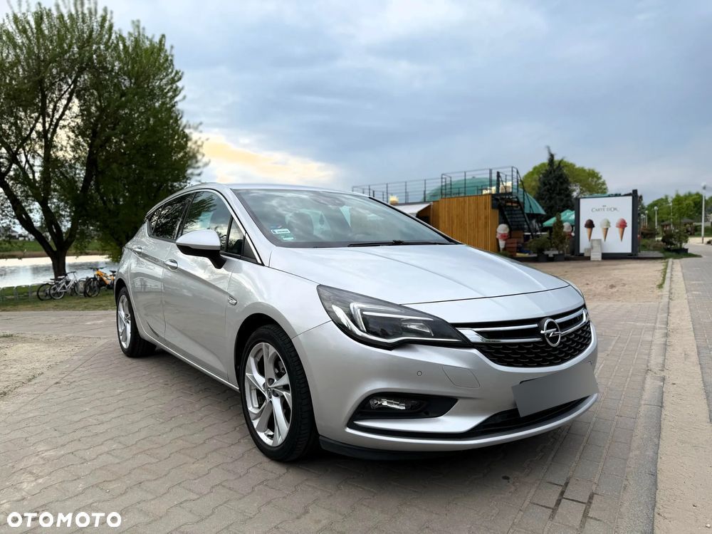 Opel Astra V 1.6 CDTI Dynamic - 1
