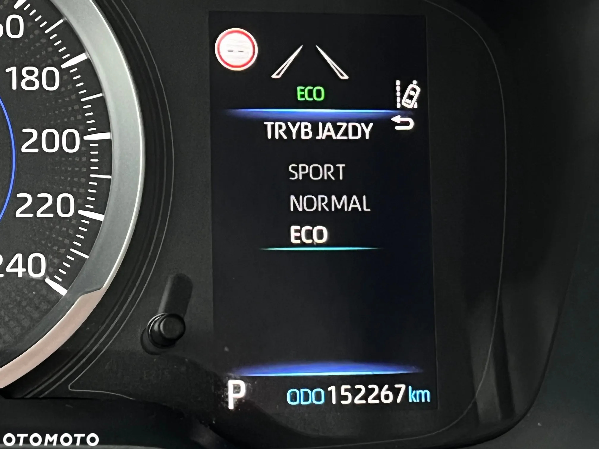 Toyota Corolla 1.8 Hybrid Comfort - 23