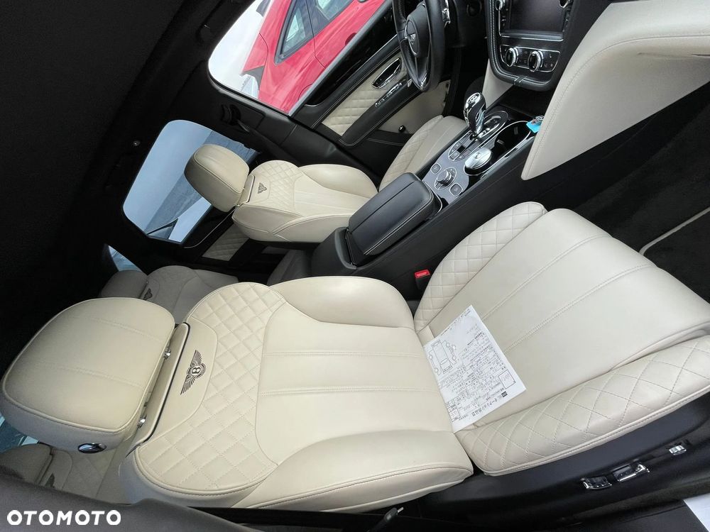 Bentley Bentayga W12 - 10