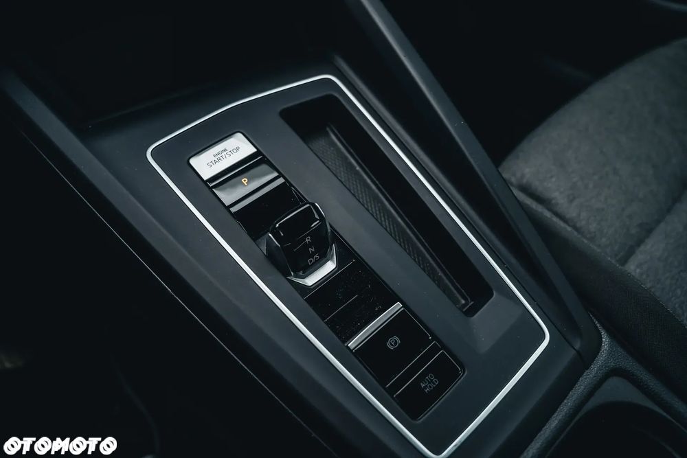 Volkswagen Golf - 20