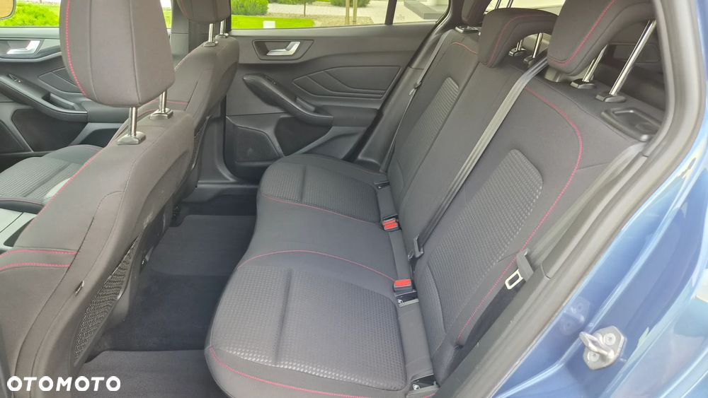 Ford Focus 2.0 TDCi ST-Line Red ASS PowerShift - 23