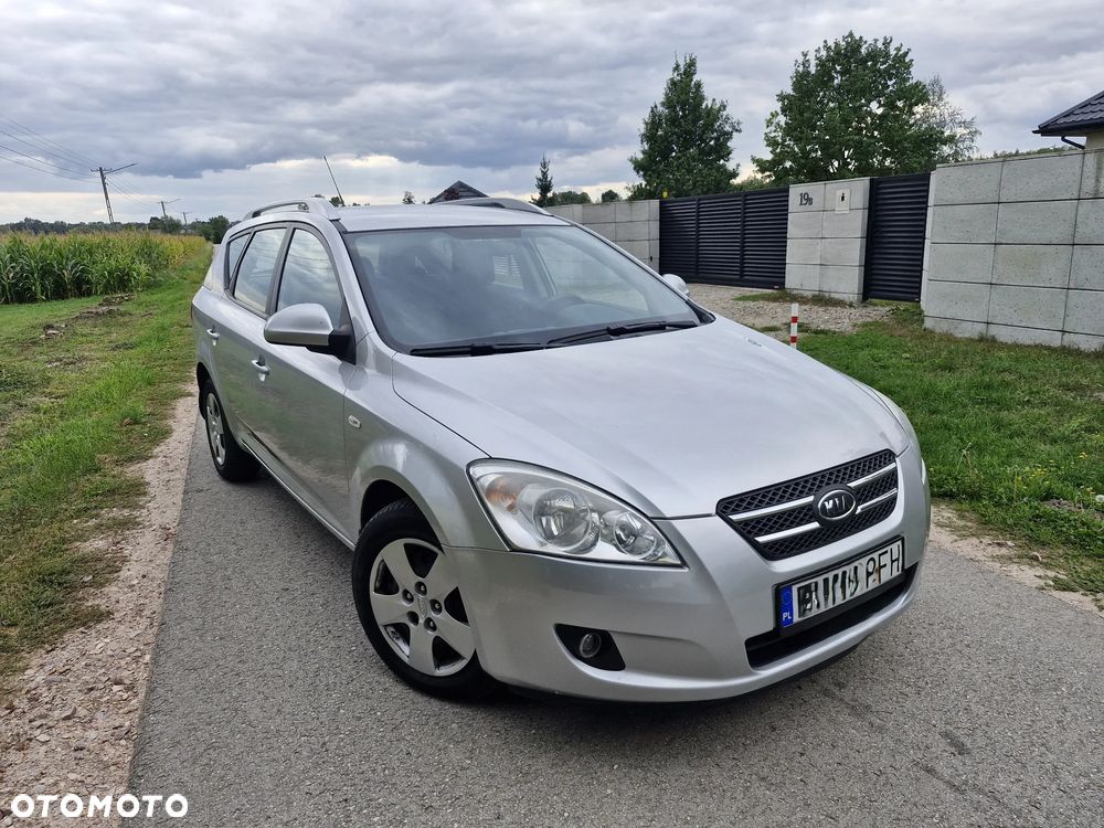 Kia Ceed 1.6 Crdi Comfort - 2