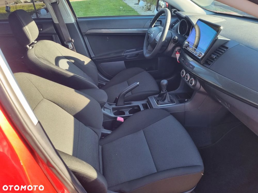 Mitsubishi Lancer - 7