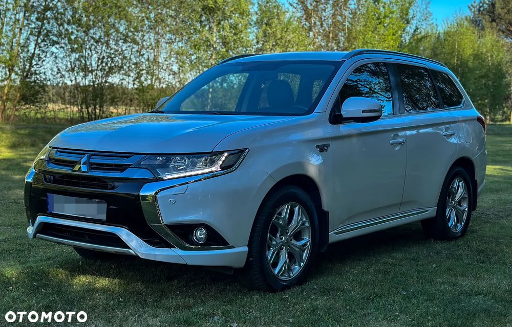 Mitsubishi Outlander Intense + - 13