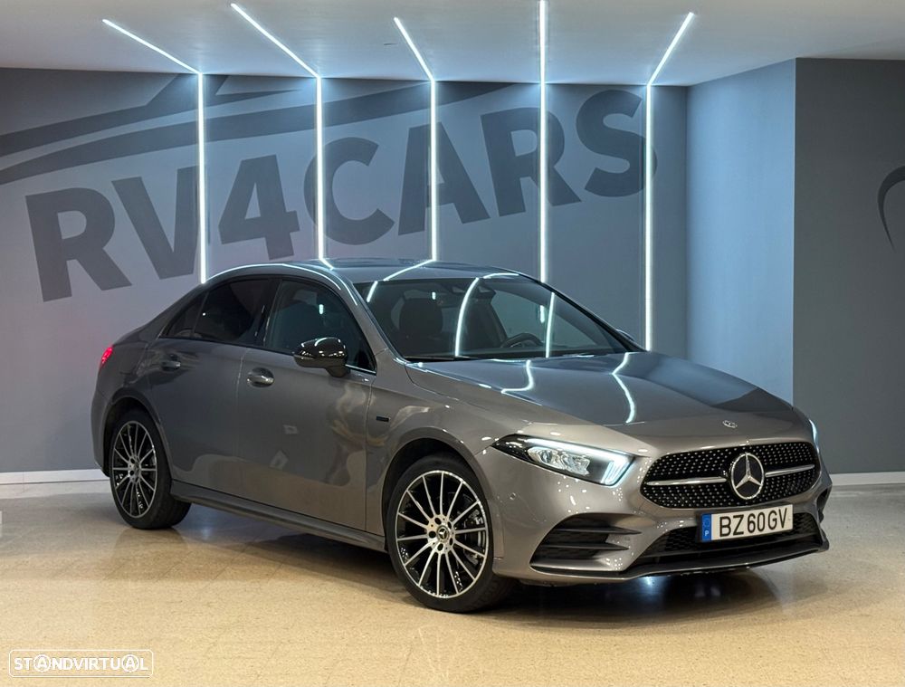 Mercedes-Benz A 250 Limousine e 8G-DCT AMG Line - 3