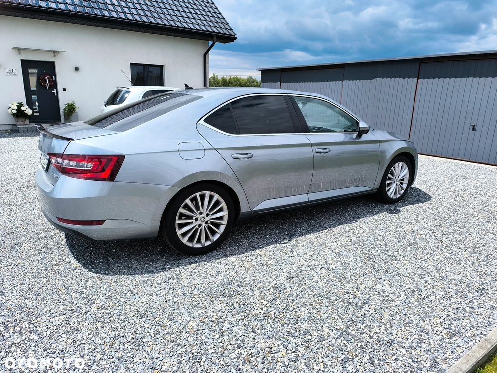 Skoda Superb 1.4 TSI ACT Ambition - 4