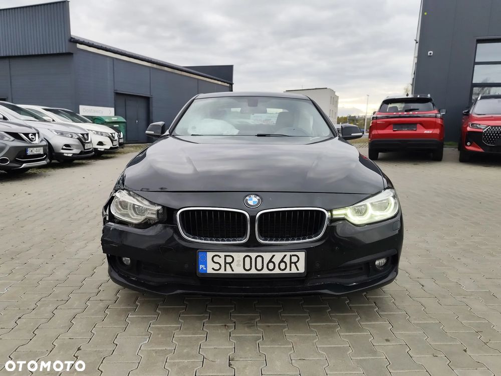 BMW Seria 3 318d - 8
