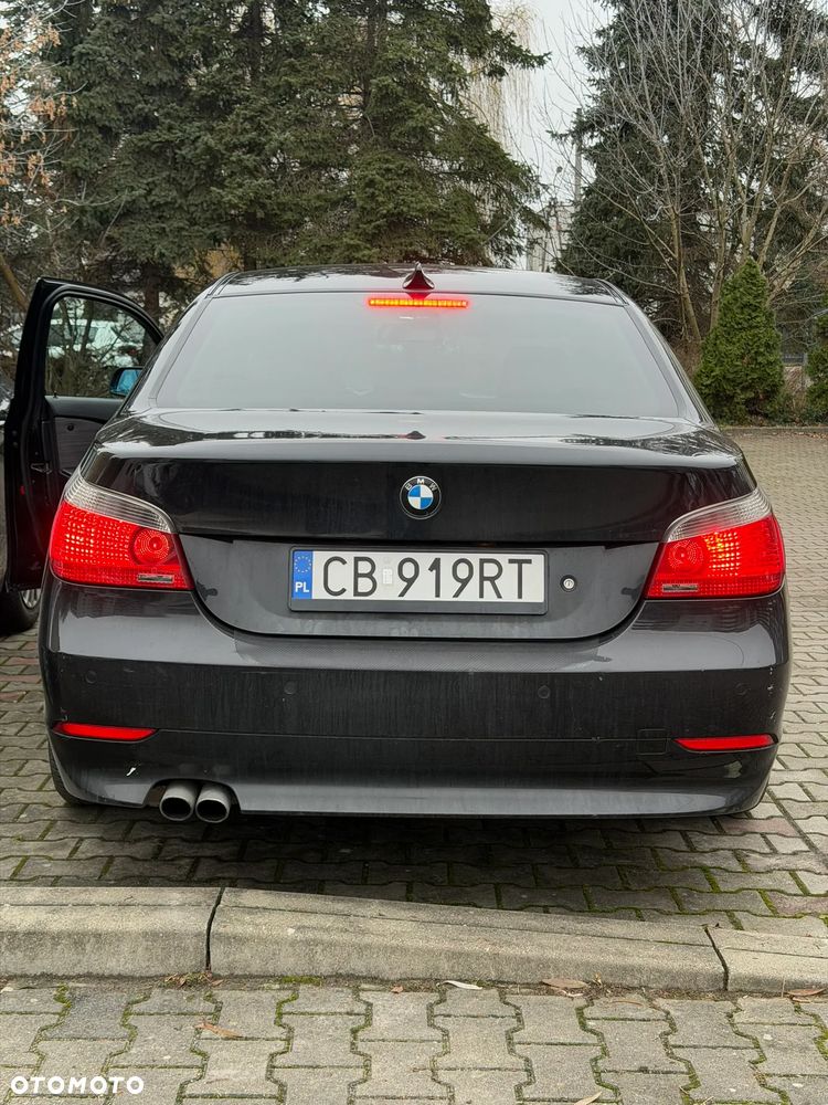 BMW Seria 5 520i - 10