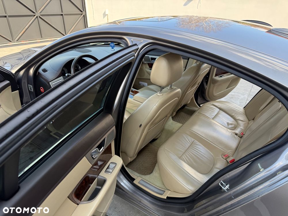 Jaguar XF 3.0 V6 Luxury - 13