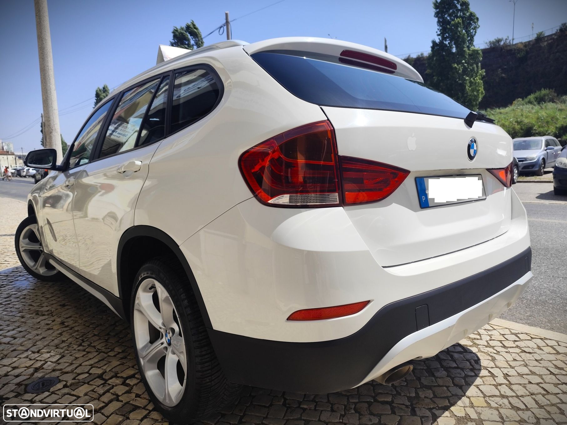 BMW X1 18 d sDrive - 8