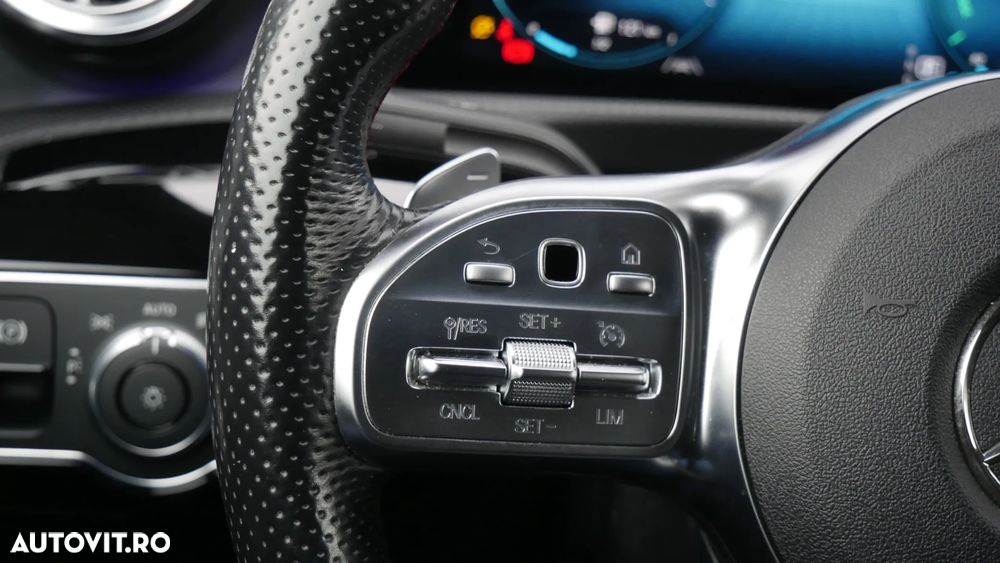 Mercedes-Benz CLA 200 7G-DCT Edition AMG Line - 23