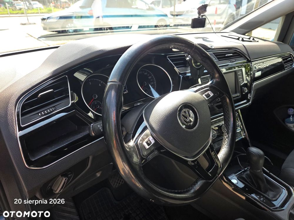 Volkswagen Touran 2.0 TDI BMT Highline DSG - 4