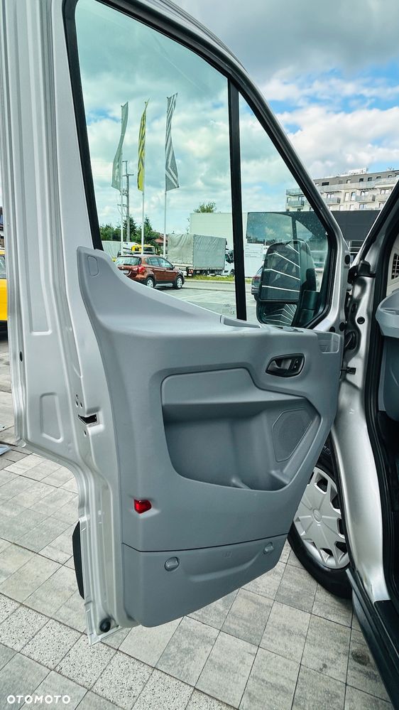 Ford Transit - 29
