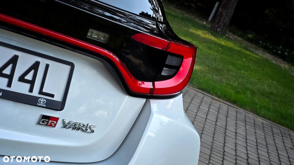 Toyota GR Yaris 1.6 Dynamic - 12