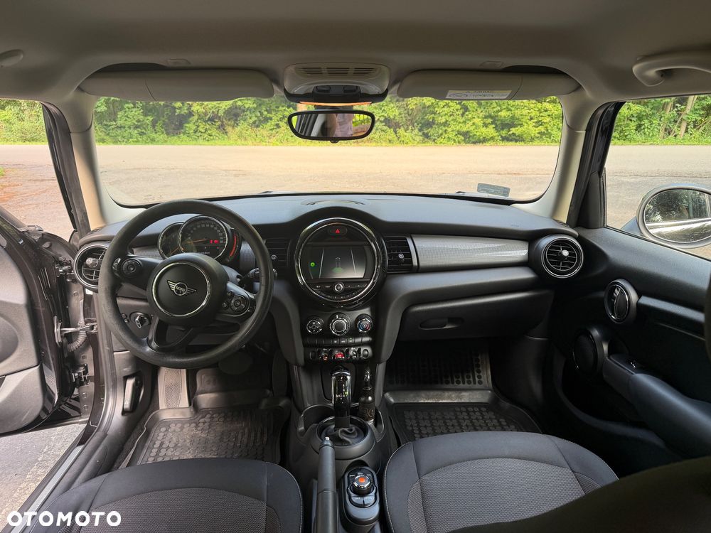 MINI Cooper Standard - 6