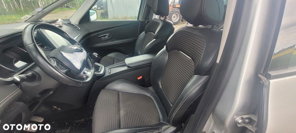 Renault Scenic ENERGY TCe 130 INTENS - 21