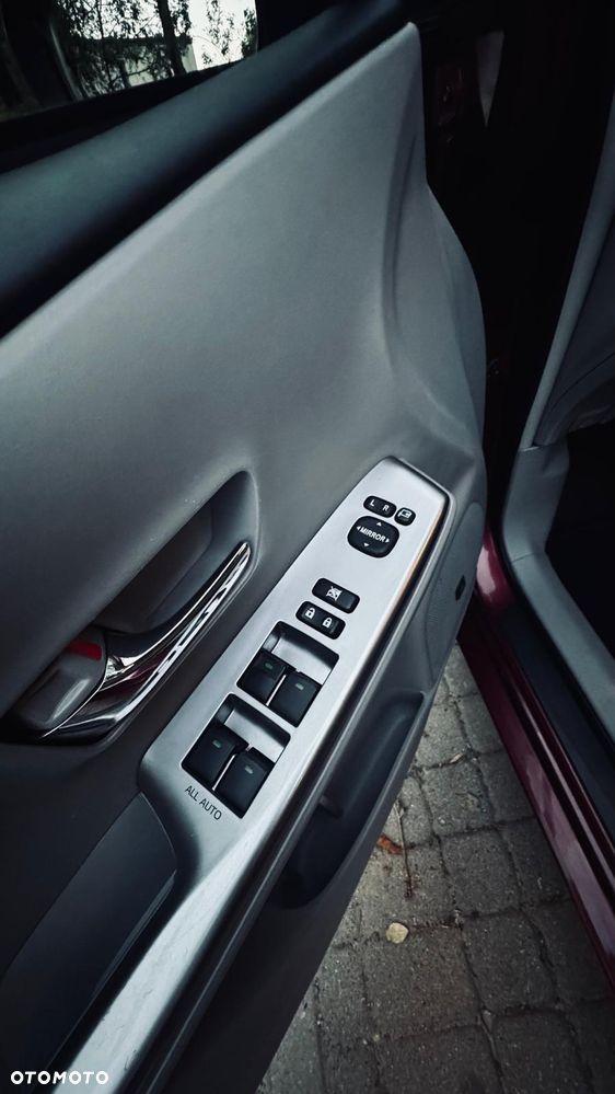 Toyota Prius+ Hybrid 135 Prestige - 25
