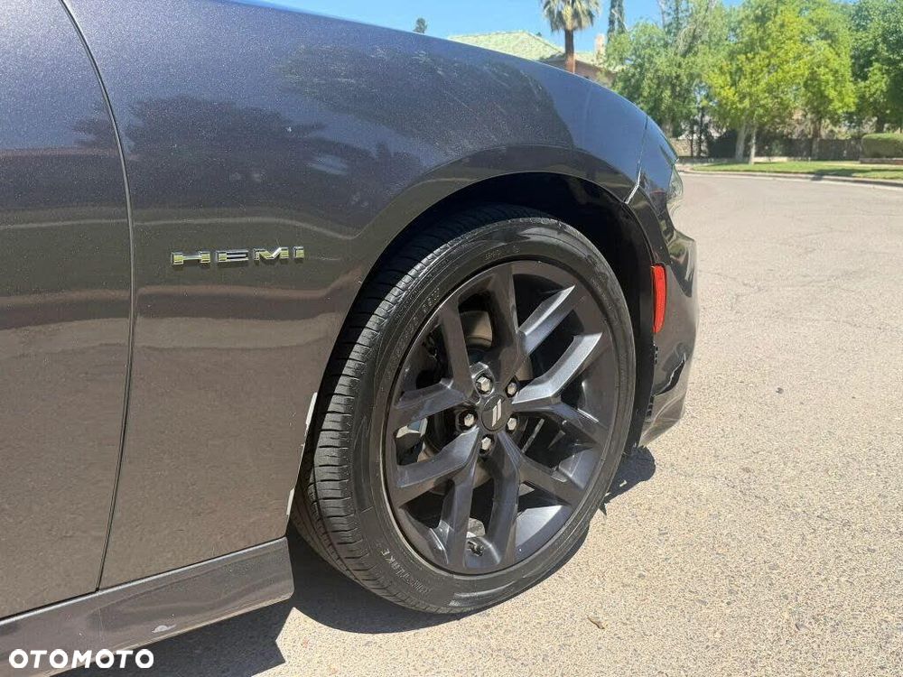 Dodge Charger 5.7 R/T - 12