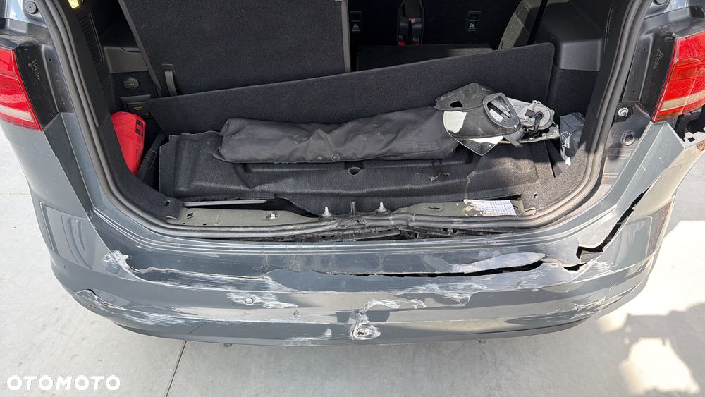 Volkswagen Touran 1.5 TSI ACT OPF DSG Trendline - 25