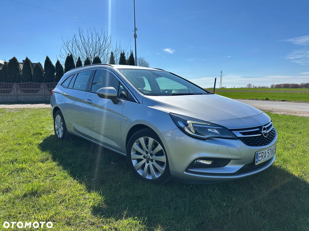 Opel Astra 1.6 CDTI Cosmo - 2