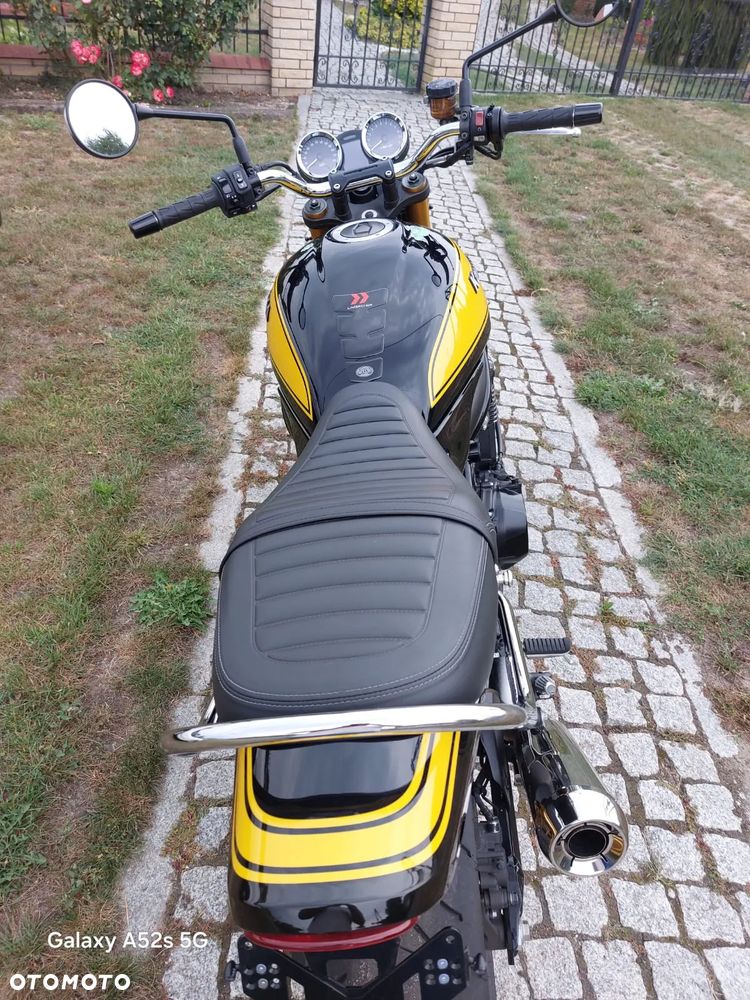 Kawasaki Z 900 RS - 4