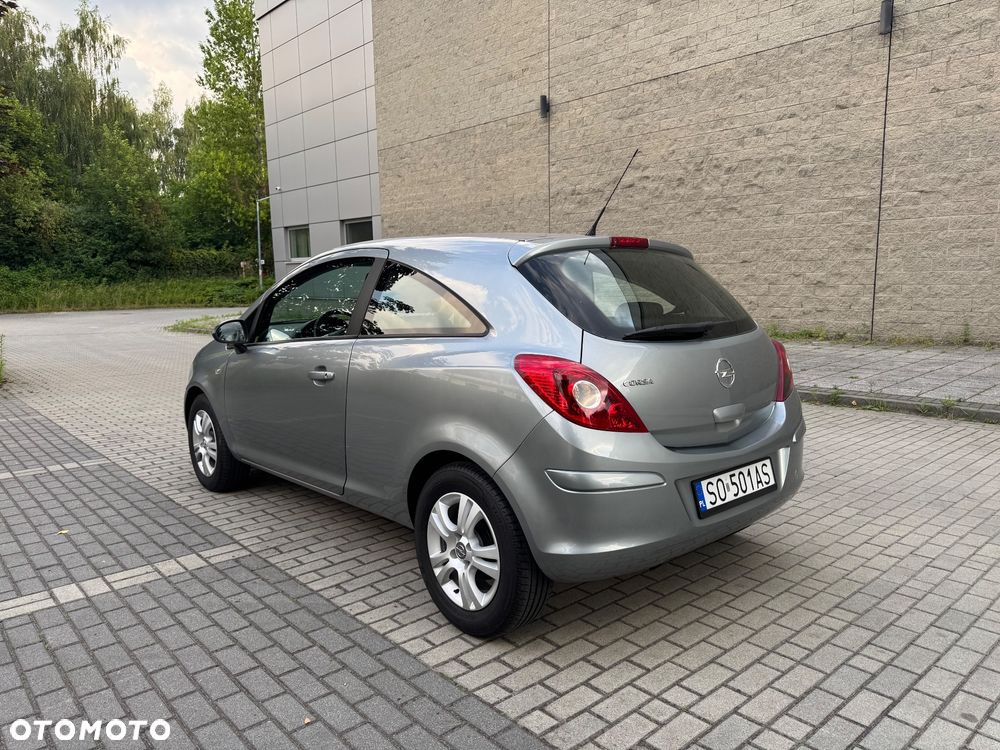 Opel Corsa 1.2 16V Enjoy - 5