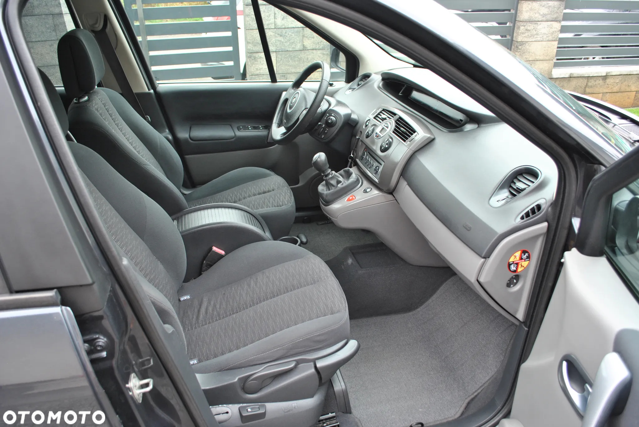 Renault Scenic 2.0 16V Confort Expression - 17