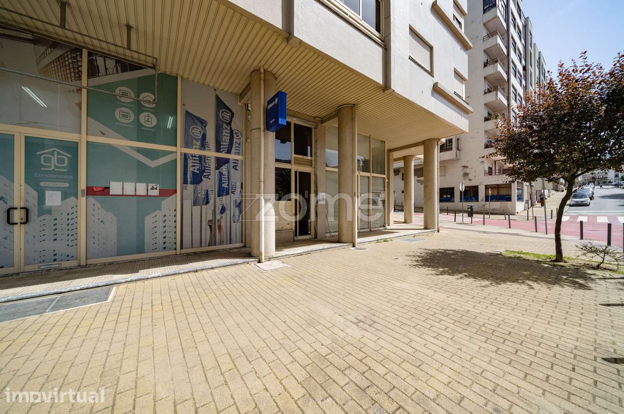 Apartamento T3 c/ 117m2 em S. Vicente, Braga! - Grande imagem: 4/33