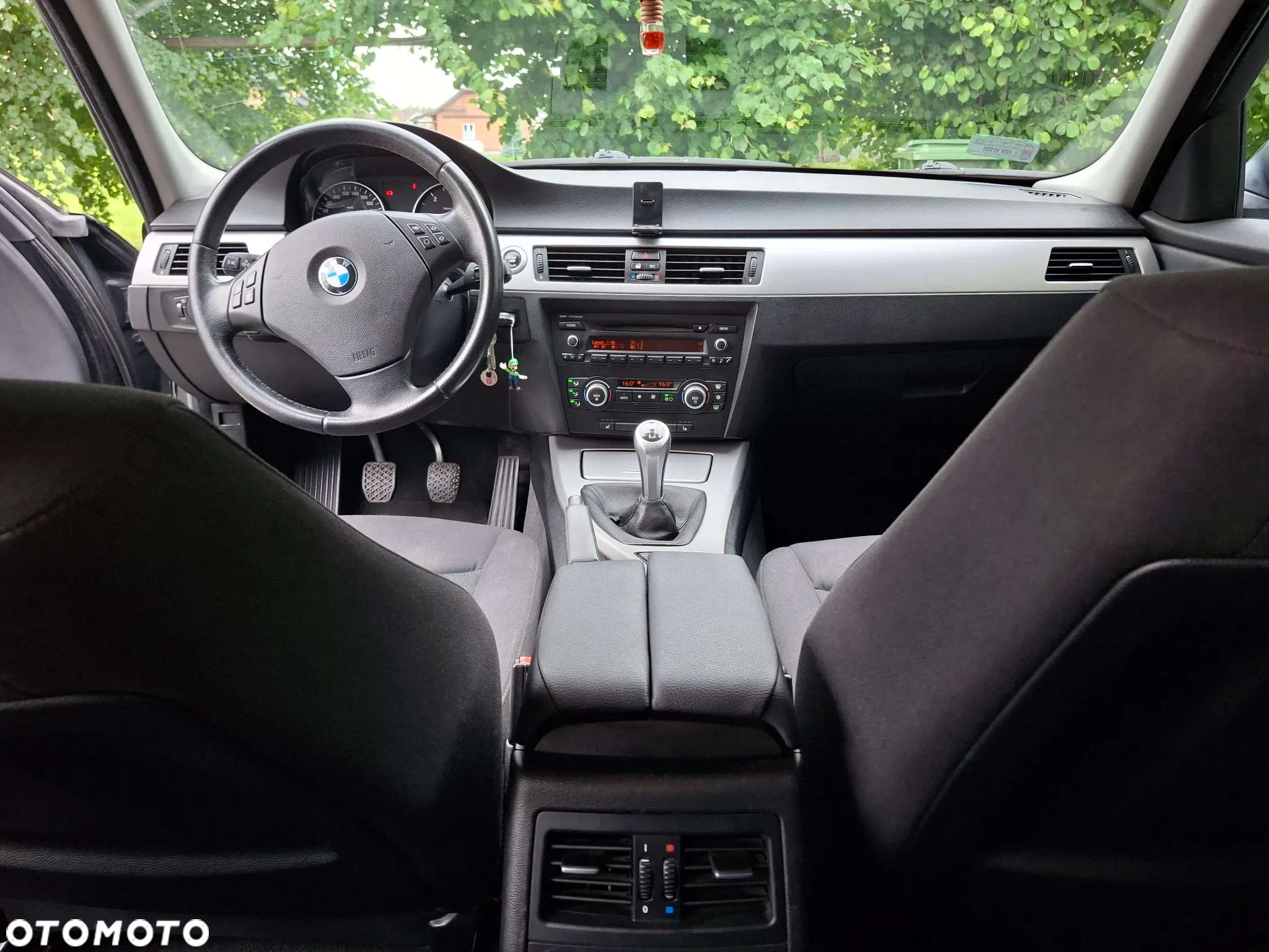 BMW Seria 3 318d - 21