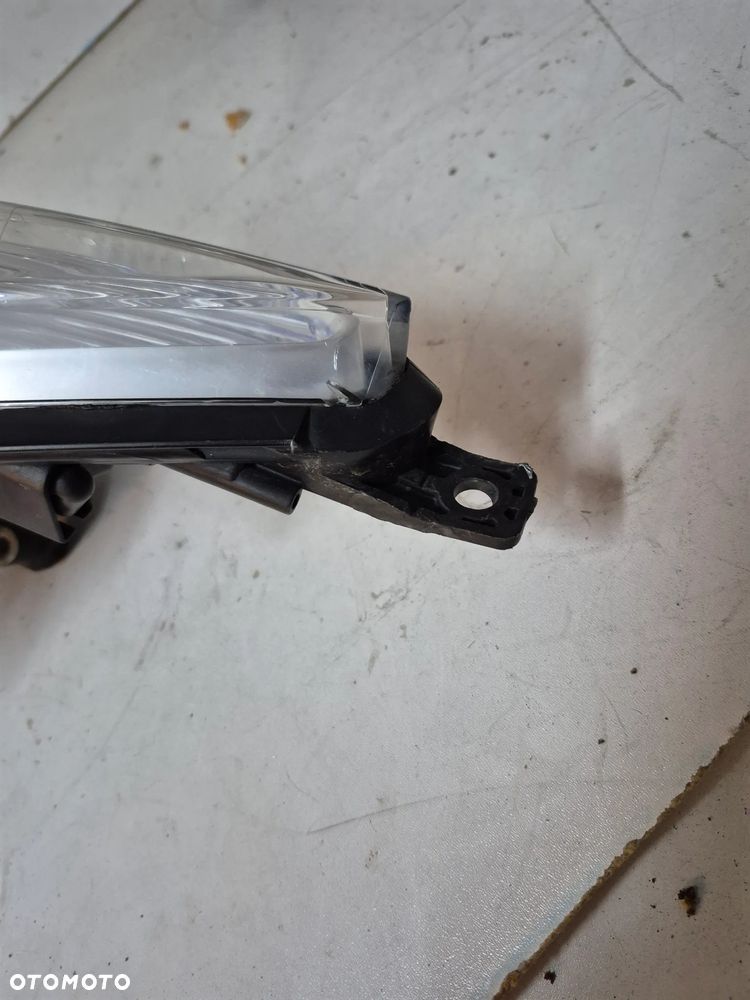 Kia Venga lampa przednia 92102-1P000 - 4