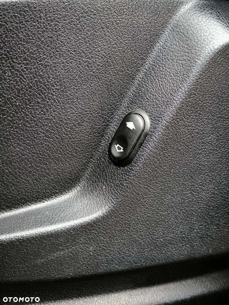 Ford Galaxy 2.0 TDCi Titanium - 28