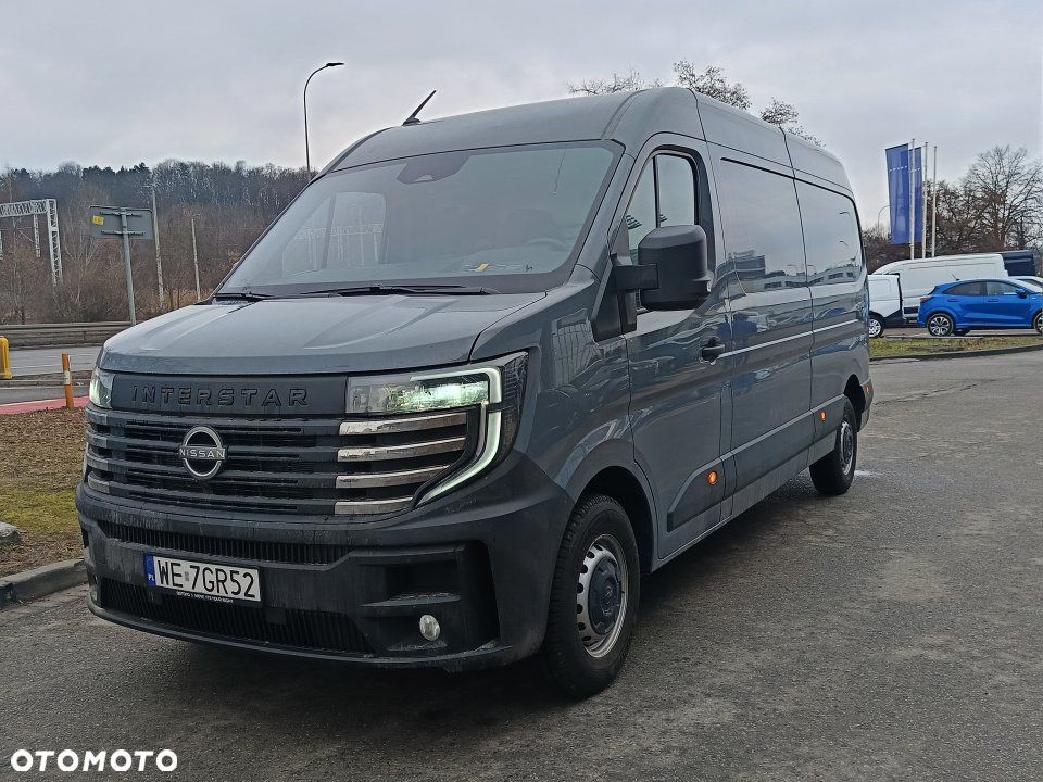 Nissan Interstar - 1