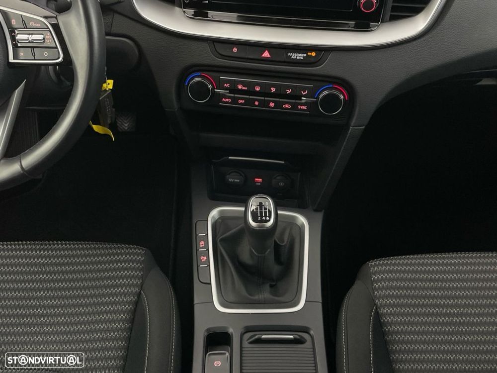 Kia XCeed 1.0 T-GDI Tech - 16