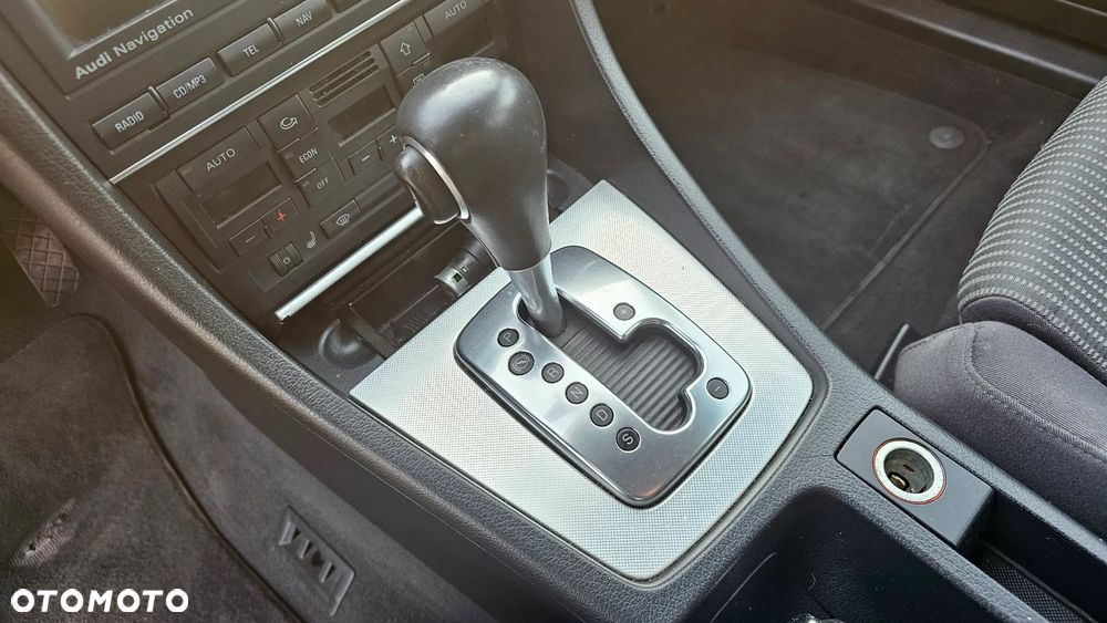 Audi A4 Avant 2.0T FSI Multitronic - 21