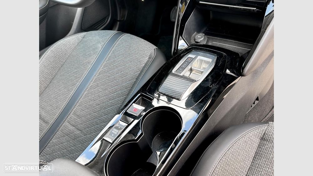 Peugeot 208 1.2 Hybrid Allure e-DCS6 - 23