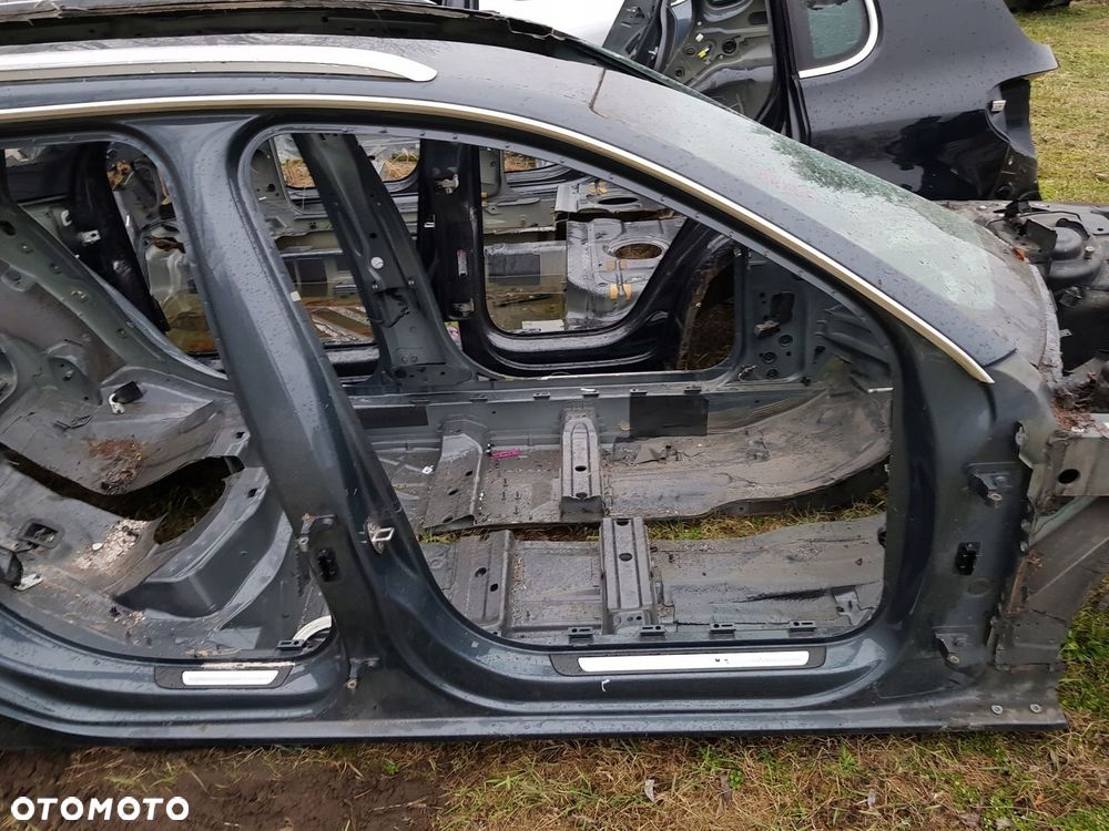 próg słupek błotnik prawy Audi A4 B8 kombi - 3