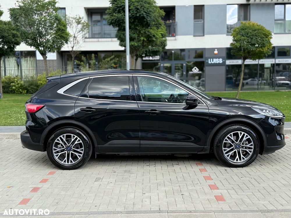 Ford Kuga - 3
