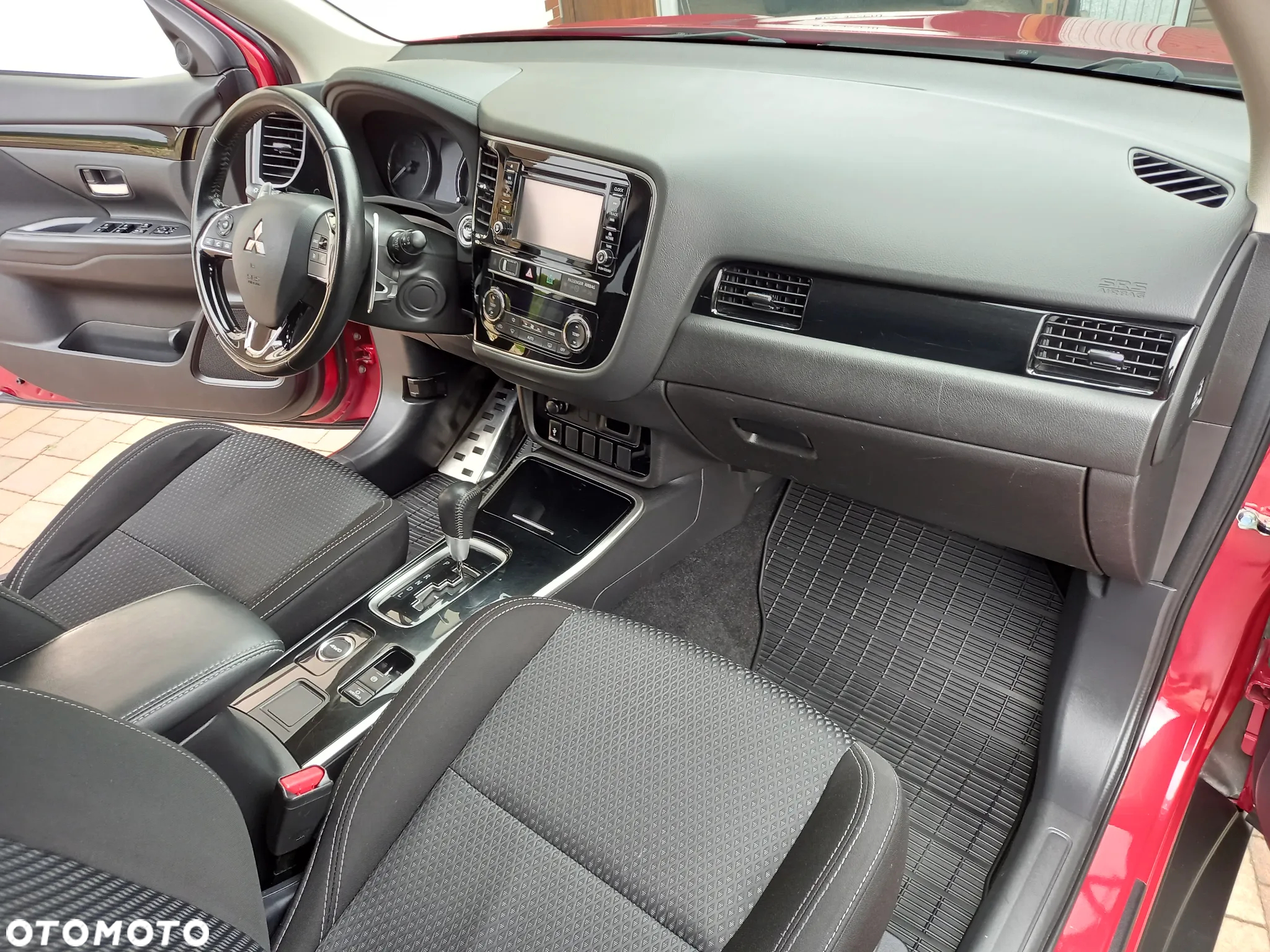 Mitsubishi Outlander 2.0 Intense Comfort 4WD CVT - 12