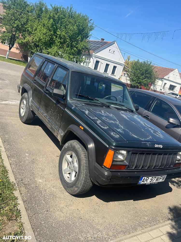 Jeep Cherokee - 2