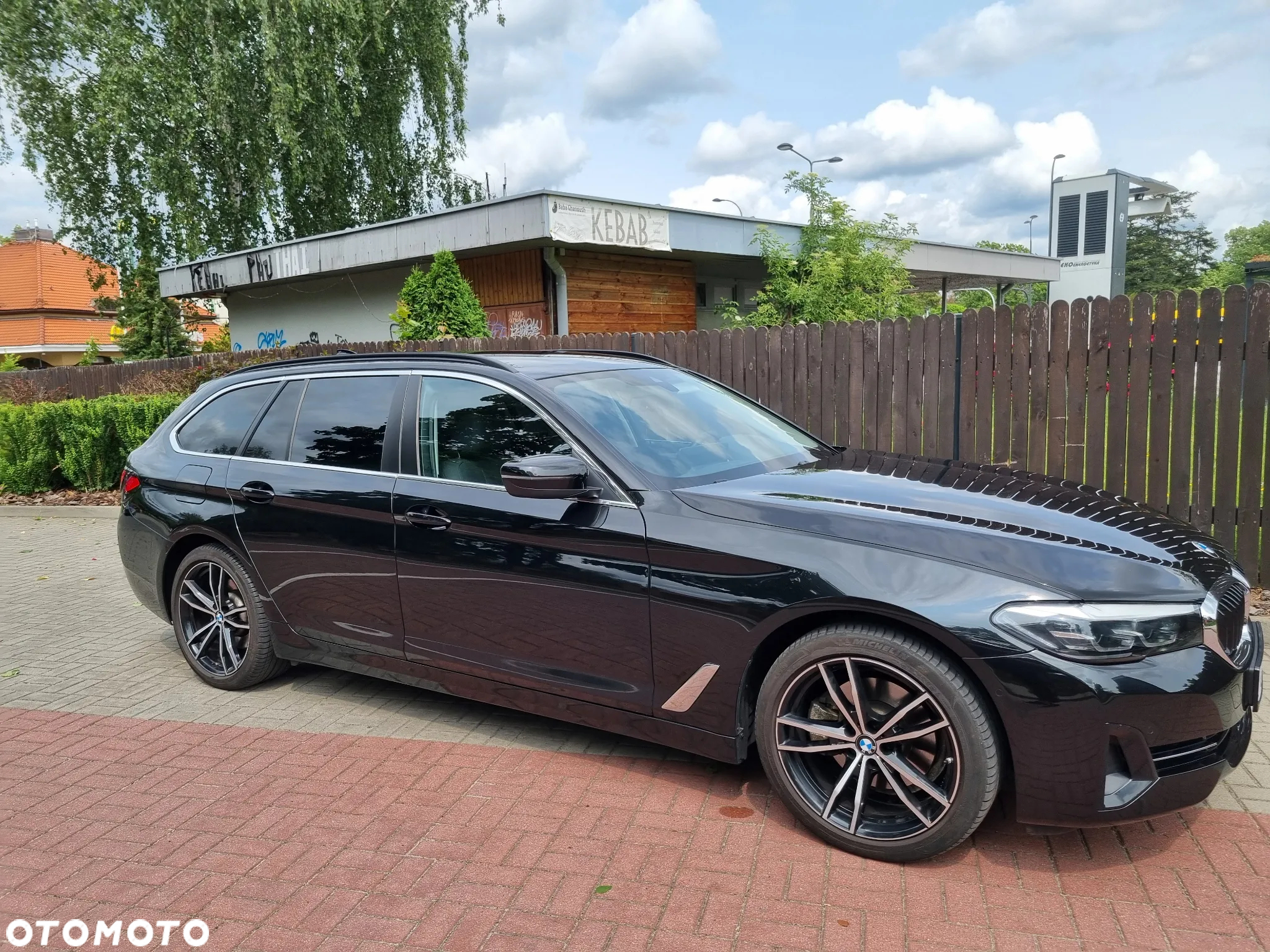 BMW Seria 5 520d Touring - 9