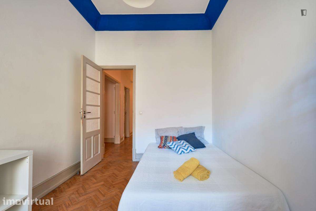 Quarto - localizado em Alameda Lisbon - Grande imagem: 3/28