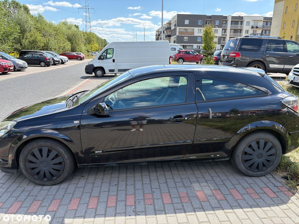 Opel Astra 1.9 CDTI Cosmo - 3