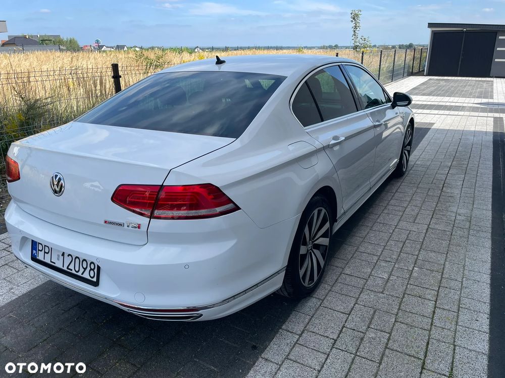 Volkswagen Passat - 5